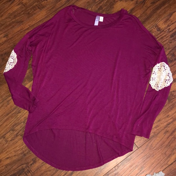 Long sleeve shirt with lace elbow patches! - Picture 1 of 2